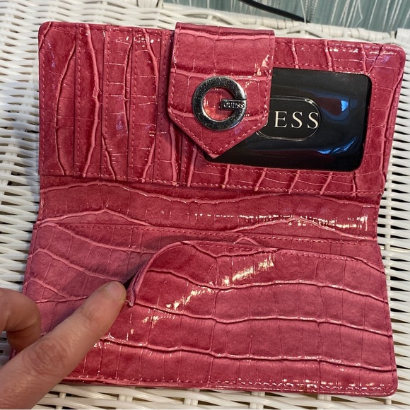 Guess Pink Patent Wallet - Picture 7 of 17